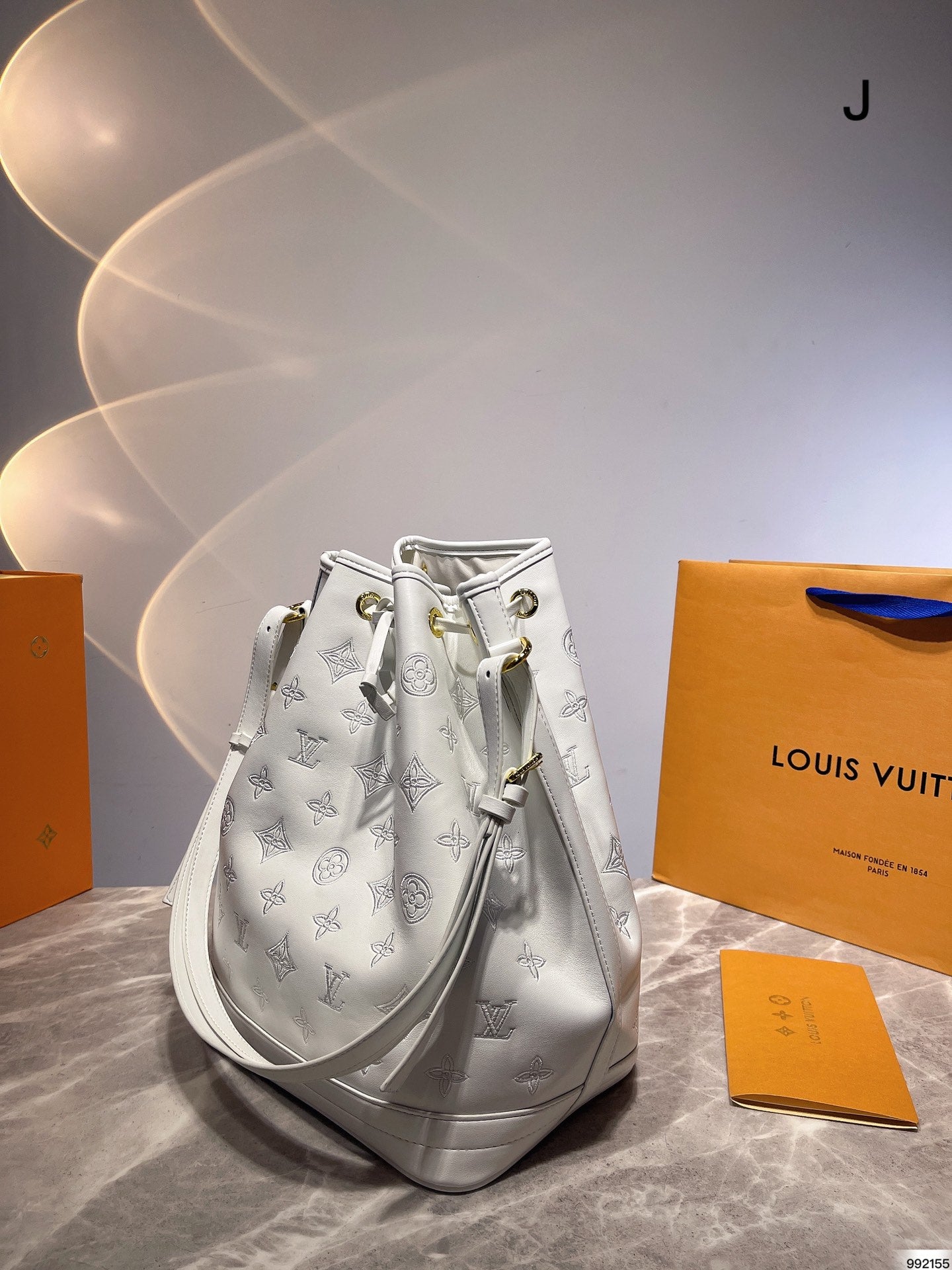 LV-BAG616
