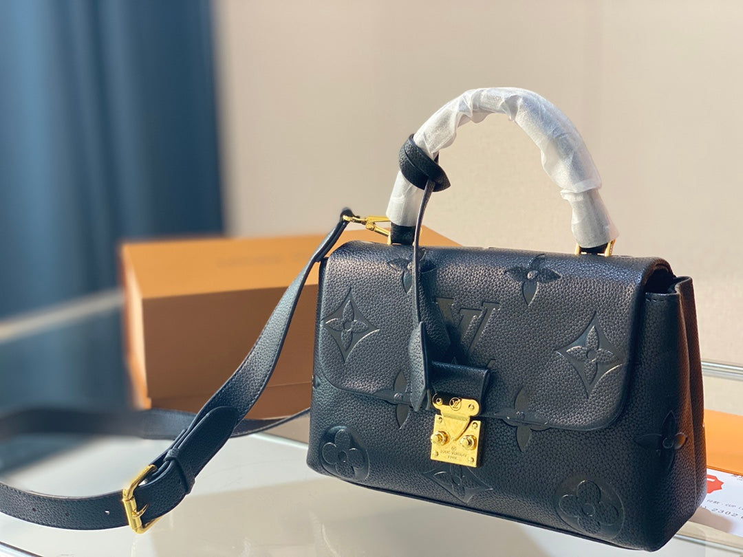 LV-BAG623
