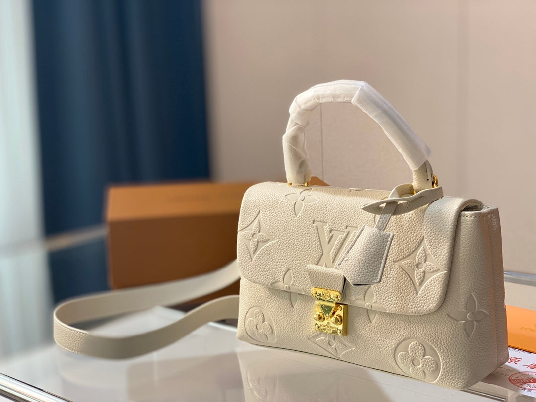LV-BAG623