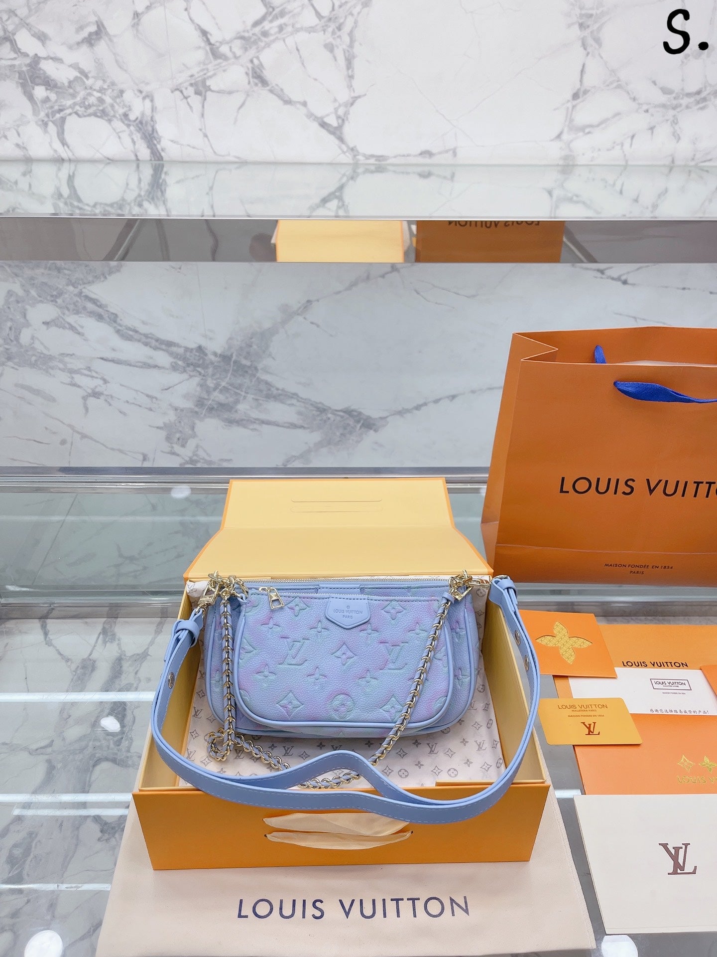 LV-BAG726