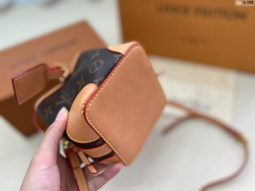 LV-BAG701