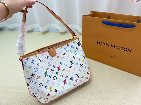 LV-BAG698