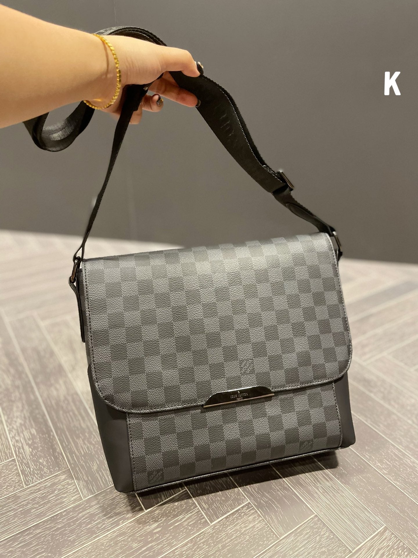 LV-BAG727