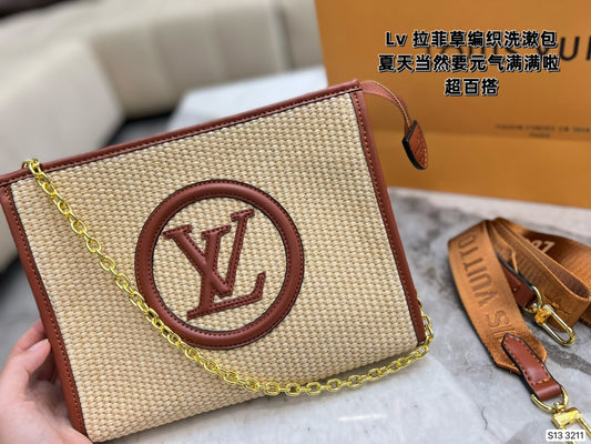 LV-BAG719