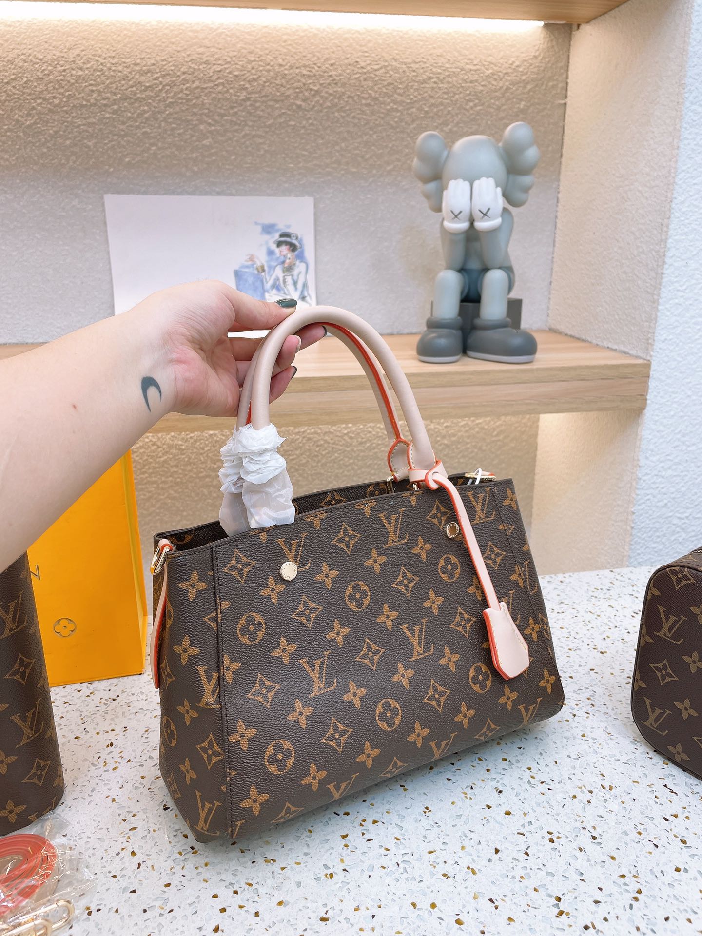 LV-BAG708