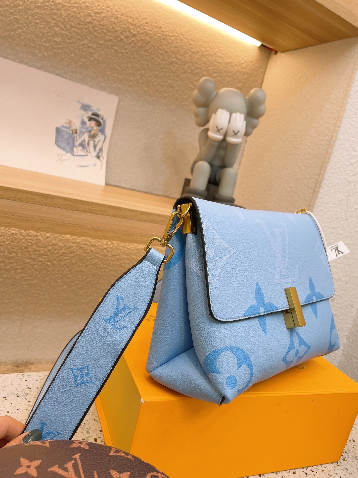 LV-BAG707