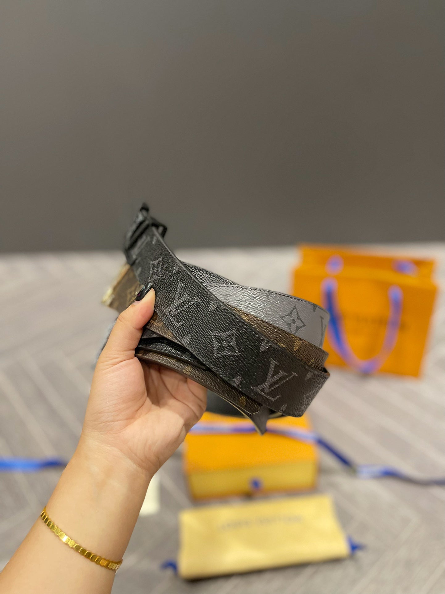 LV-BAG748