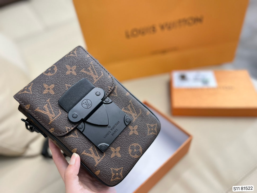 LV-BAG747