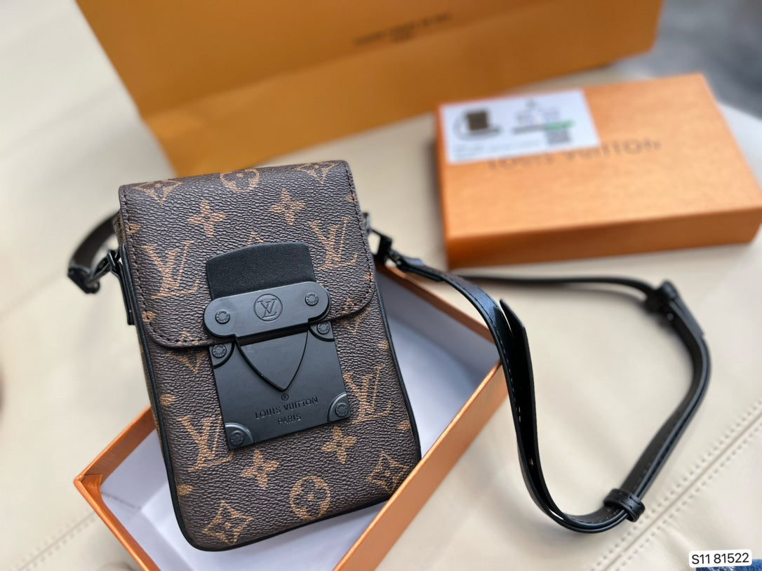 LV-BAG747