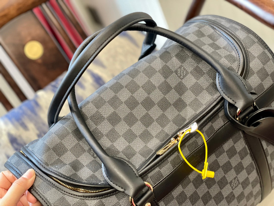 LV-BAG738