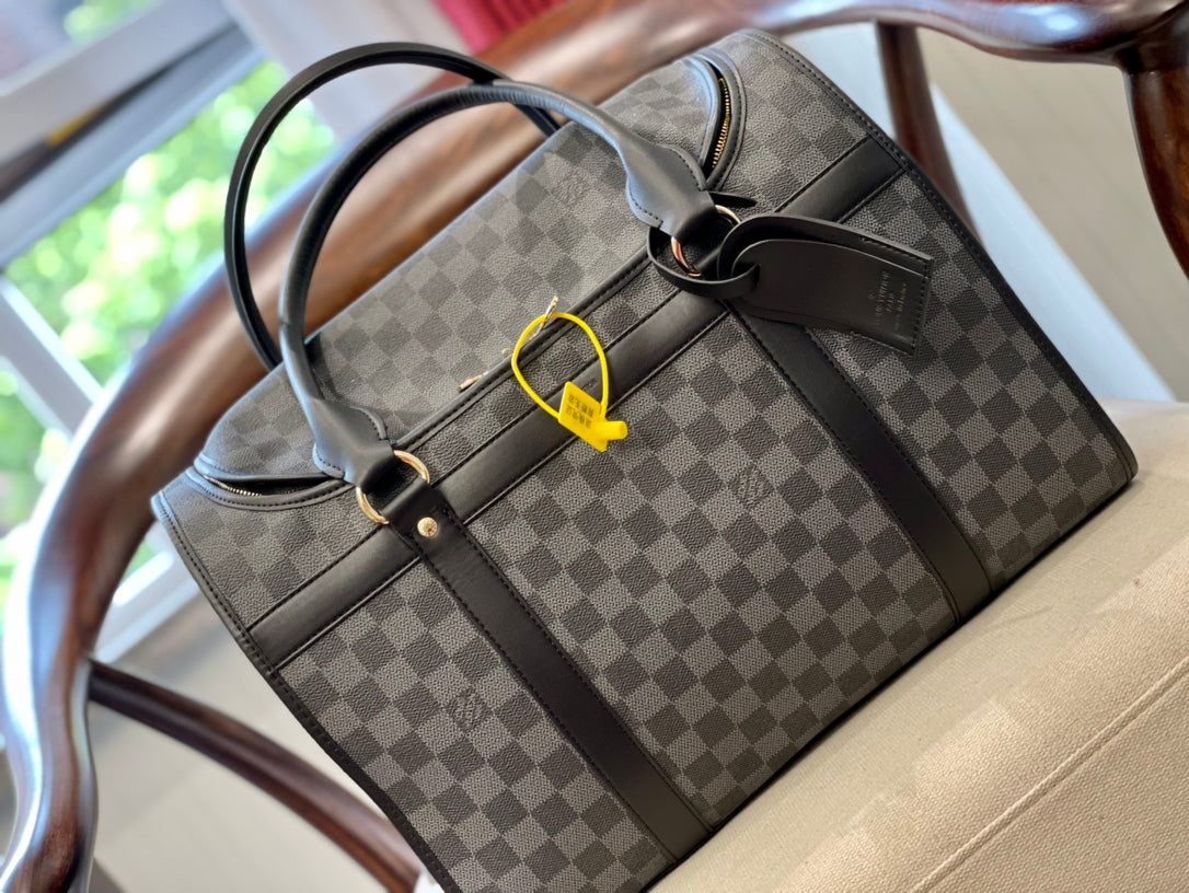 LV-BAG738