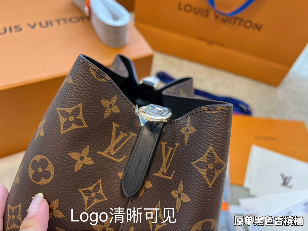 LV-BAG776
