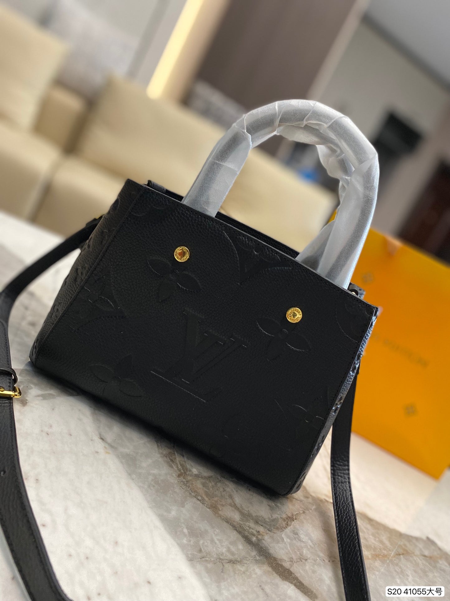 LV-BAG740