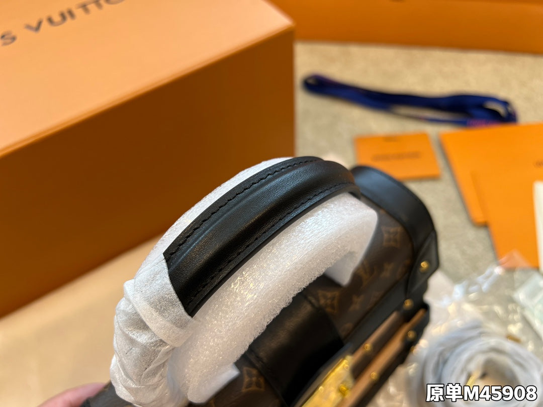 LV-BAG773