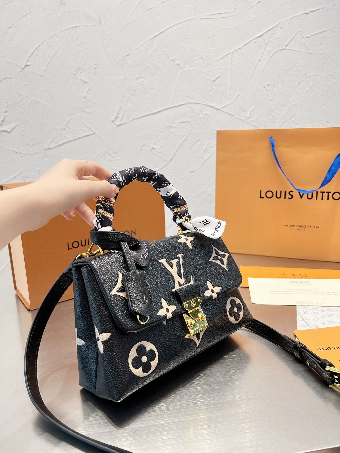 LV-BAG782