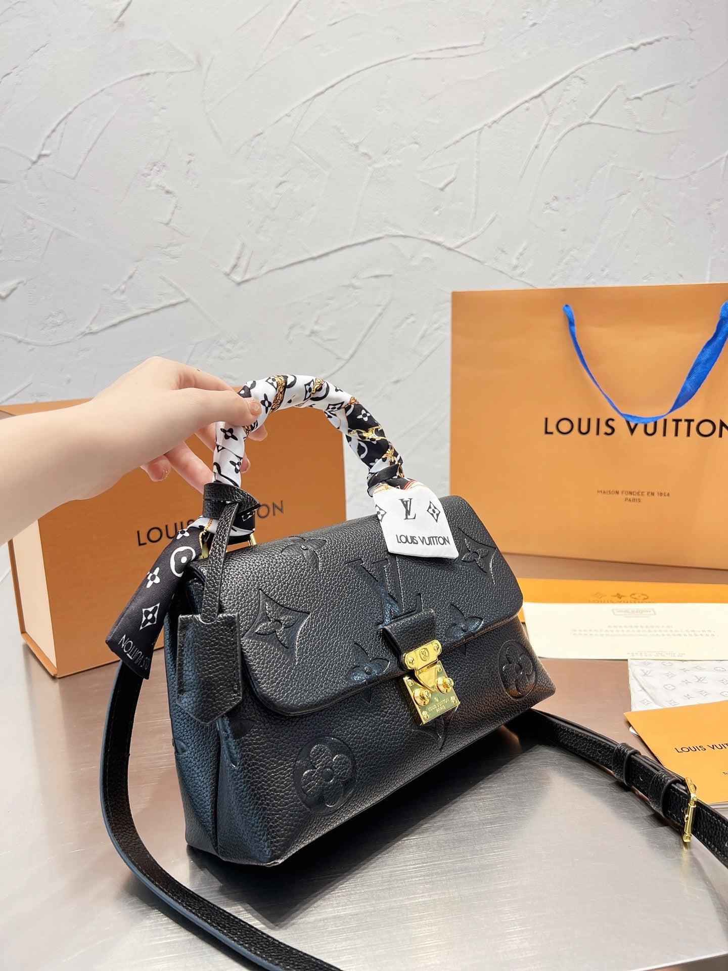 LV-BAG782