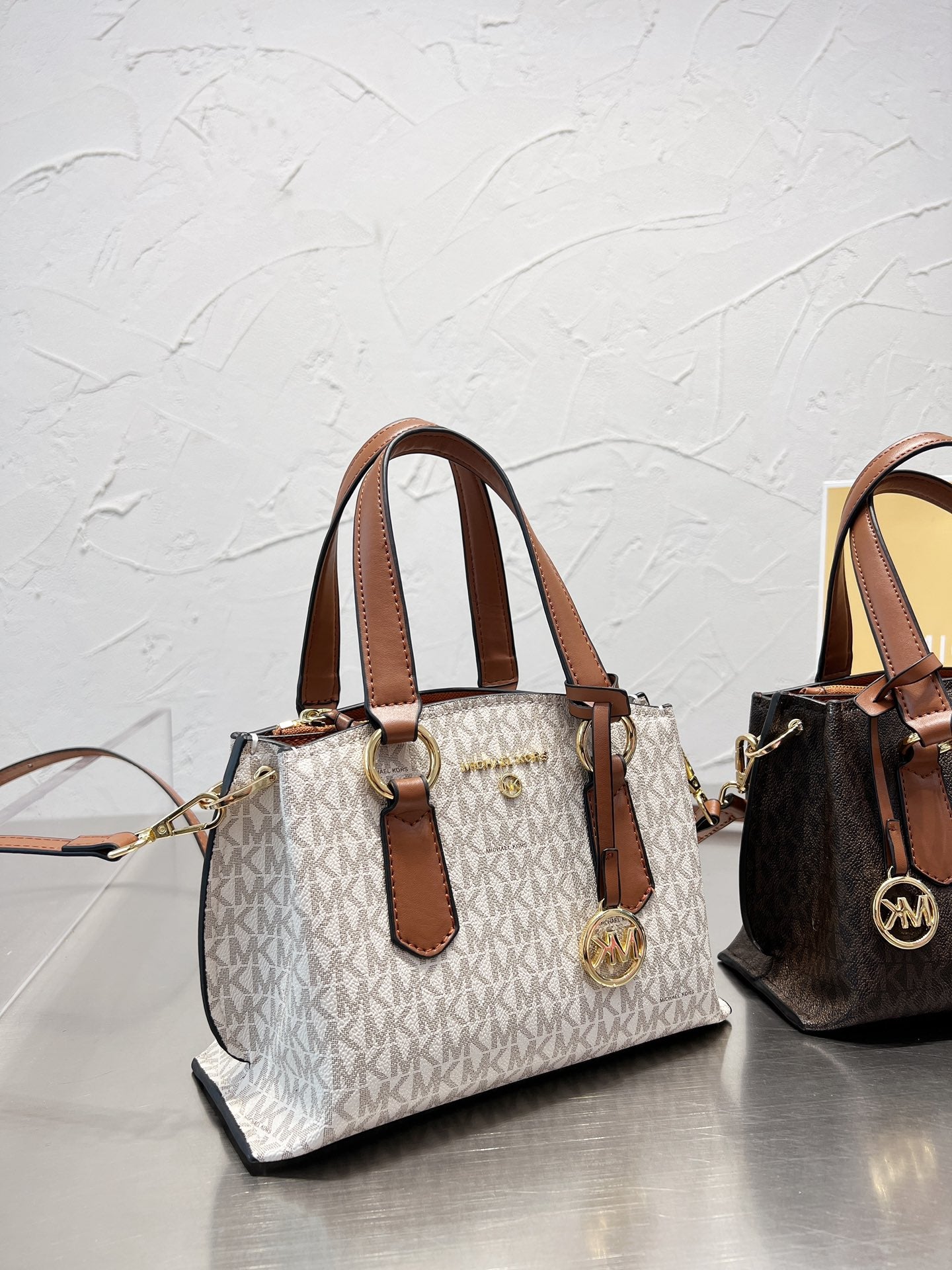 MK-BAG001