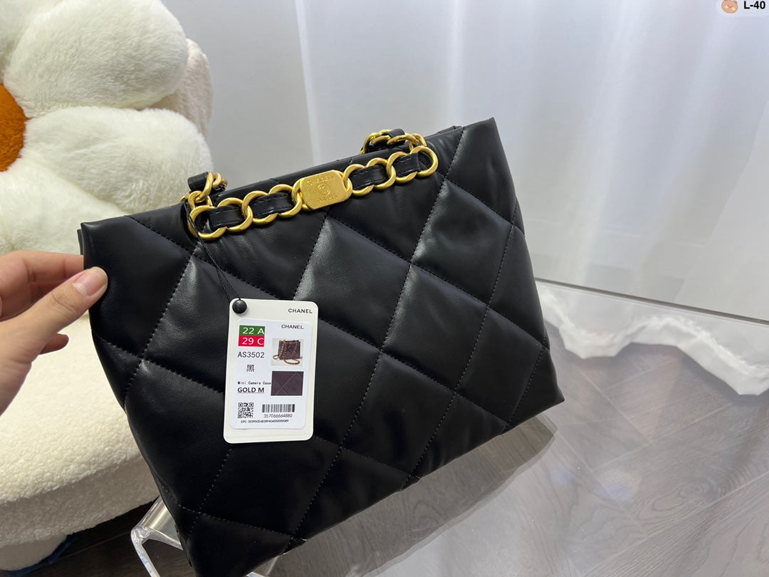 XNE-BAG763