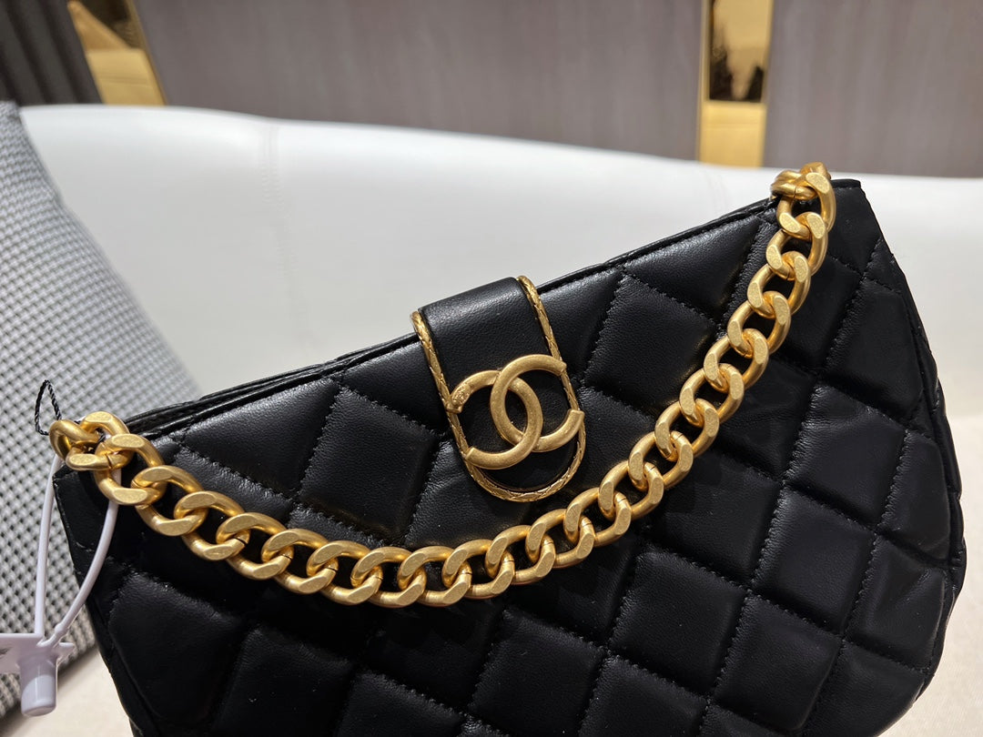 XNE-BAG745