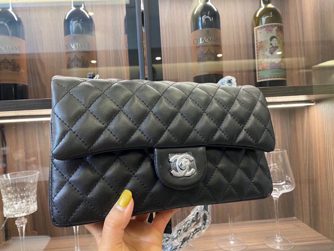 XNE-BAG744