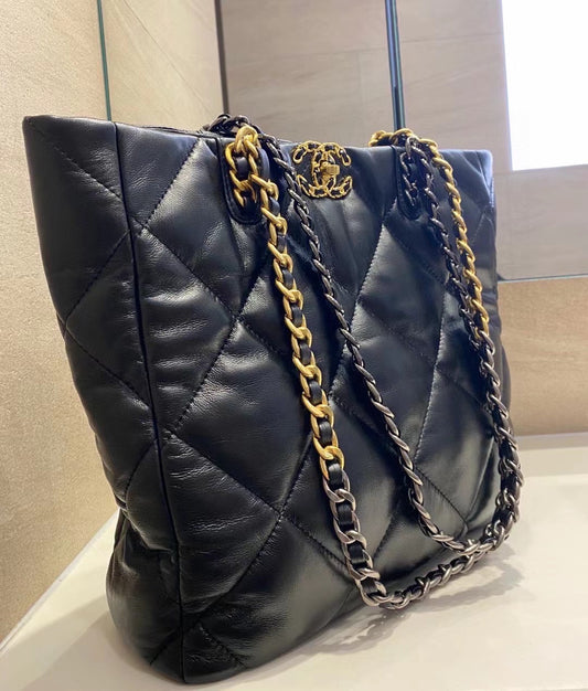 XNE-BAG743