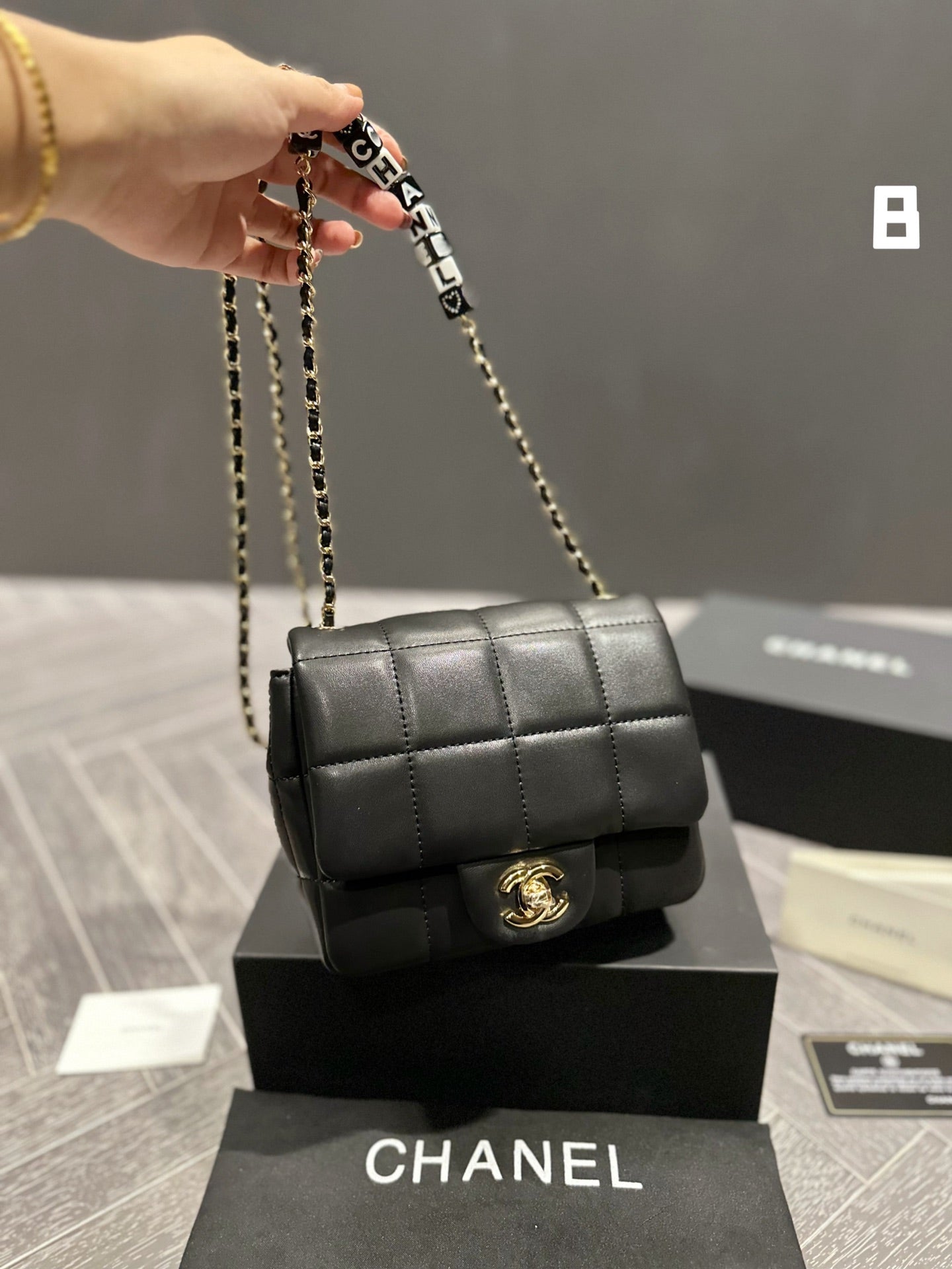 XNE-BAG716