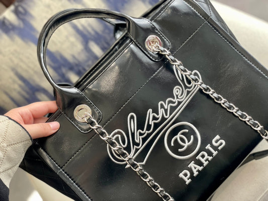 XNE-BAG689