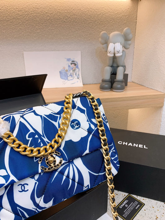 XNE-BAG682