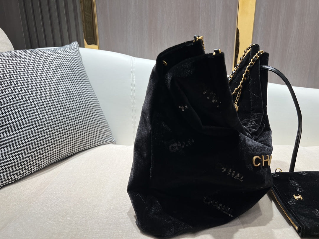 XNE-BAG676