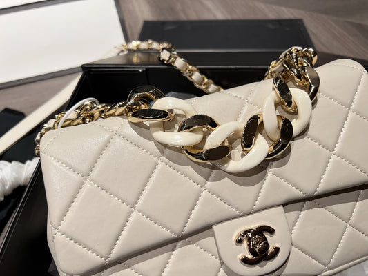XNE-BAG633