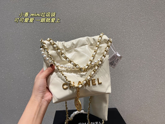 XNE-BAG527