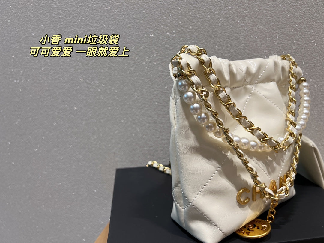 XNE-BAG527