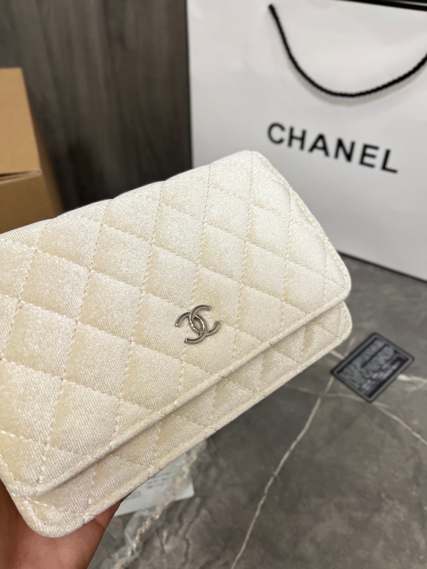 XNE-BAG542