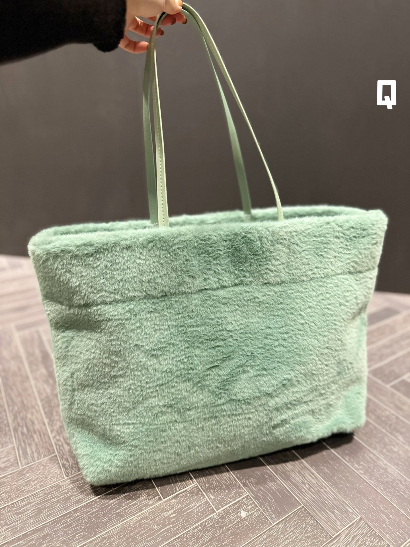 XNE-BAG468