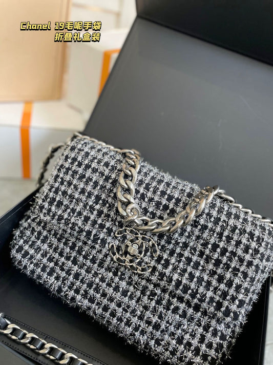 XNE-BAG335