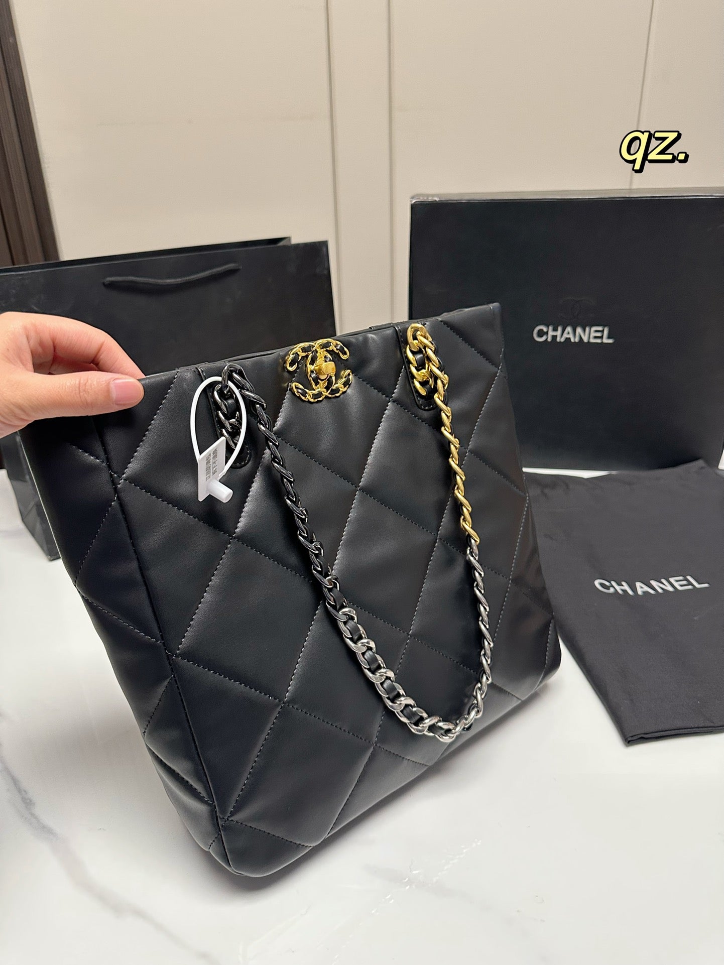 XNE-BAG241