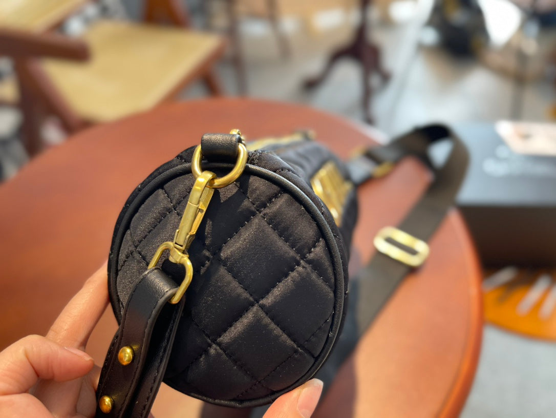 XNE-BAG196