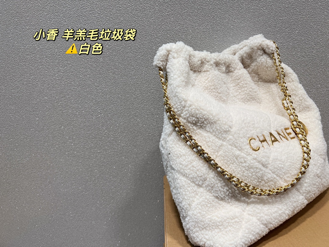 XNE-BAG177