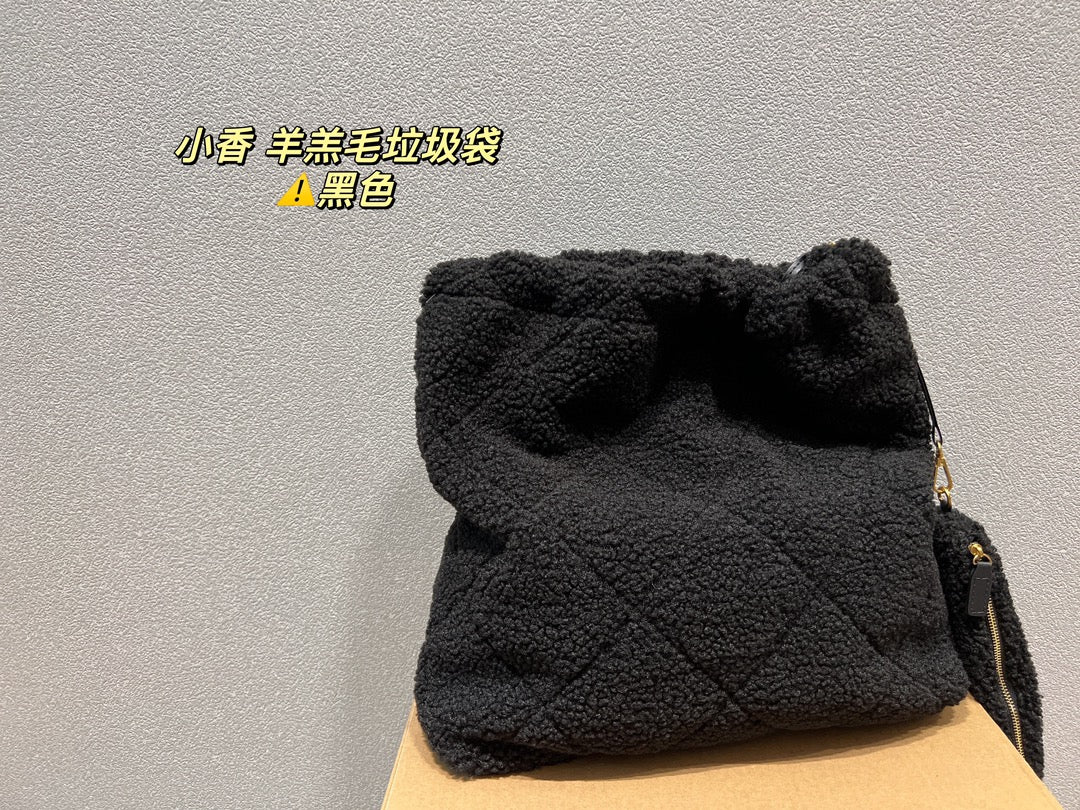 XNE-BAG176