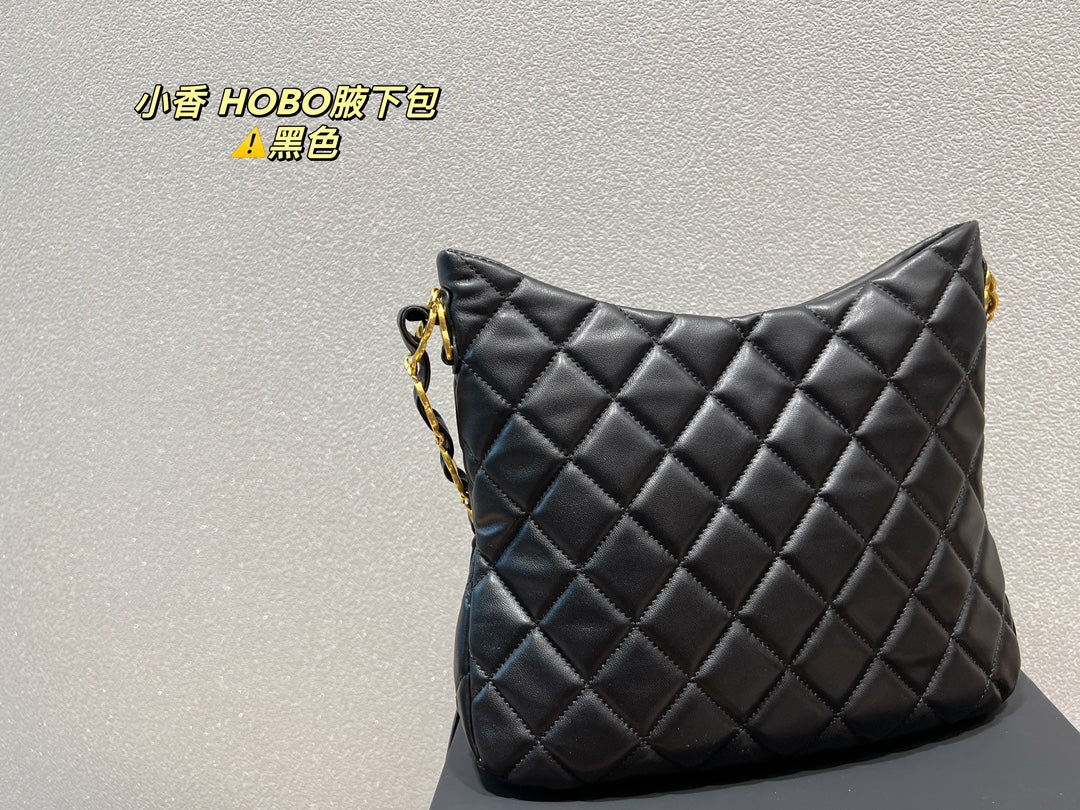 XNE-BAG496