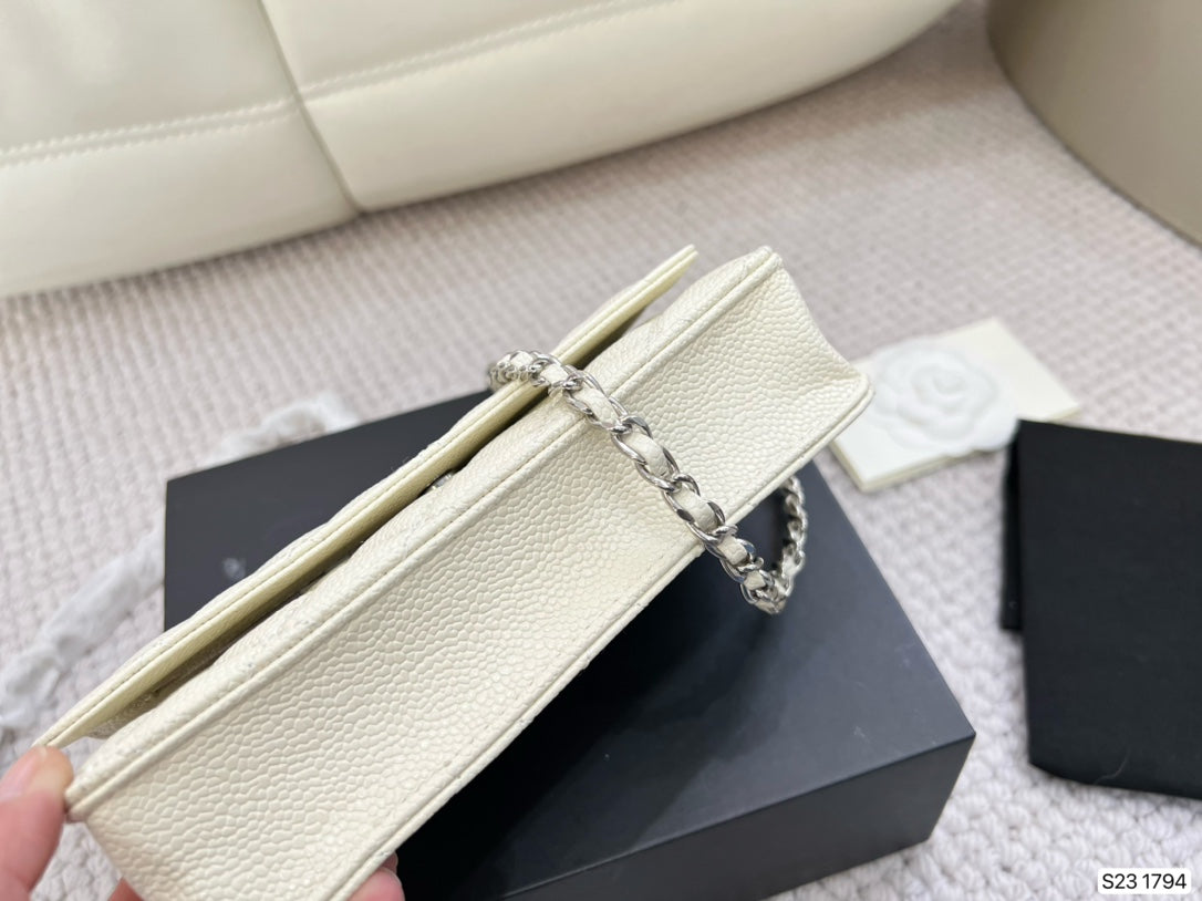 XNE-BAG596