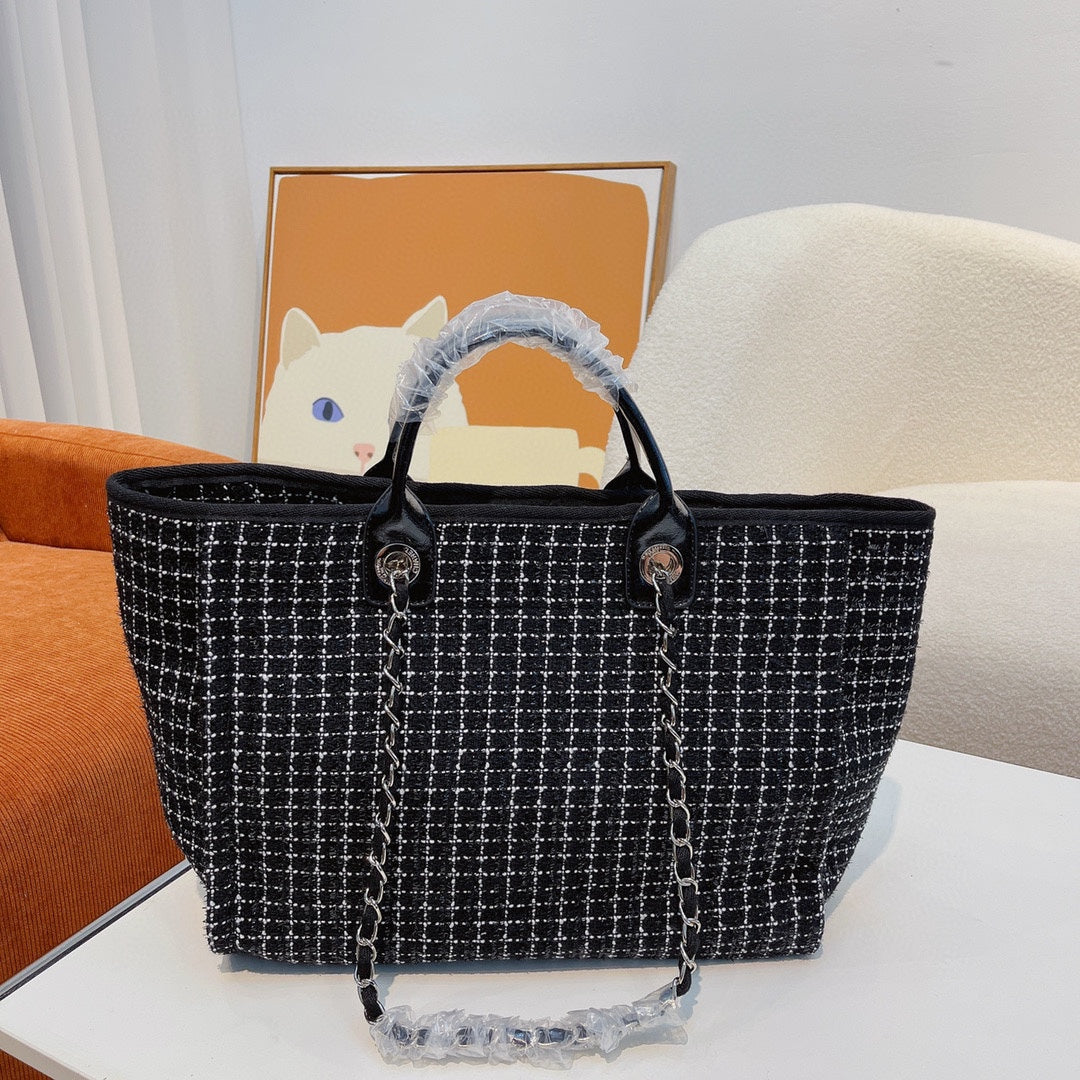 XNE-BAG585