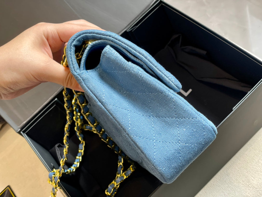 XNE-BAG579