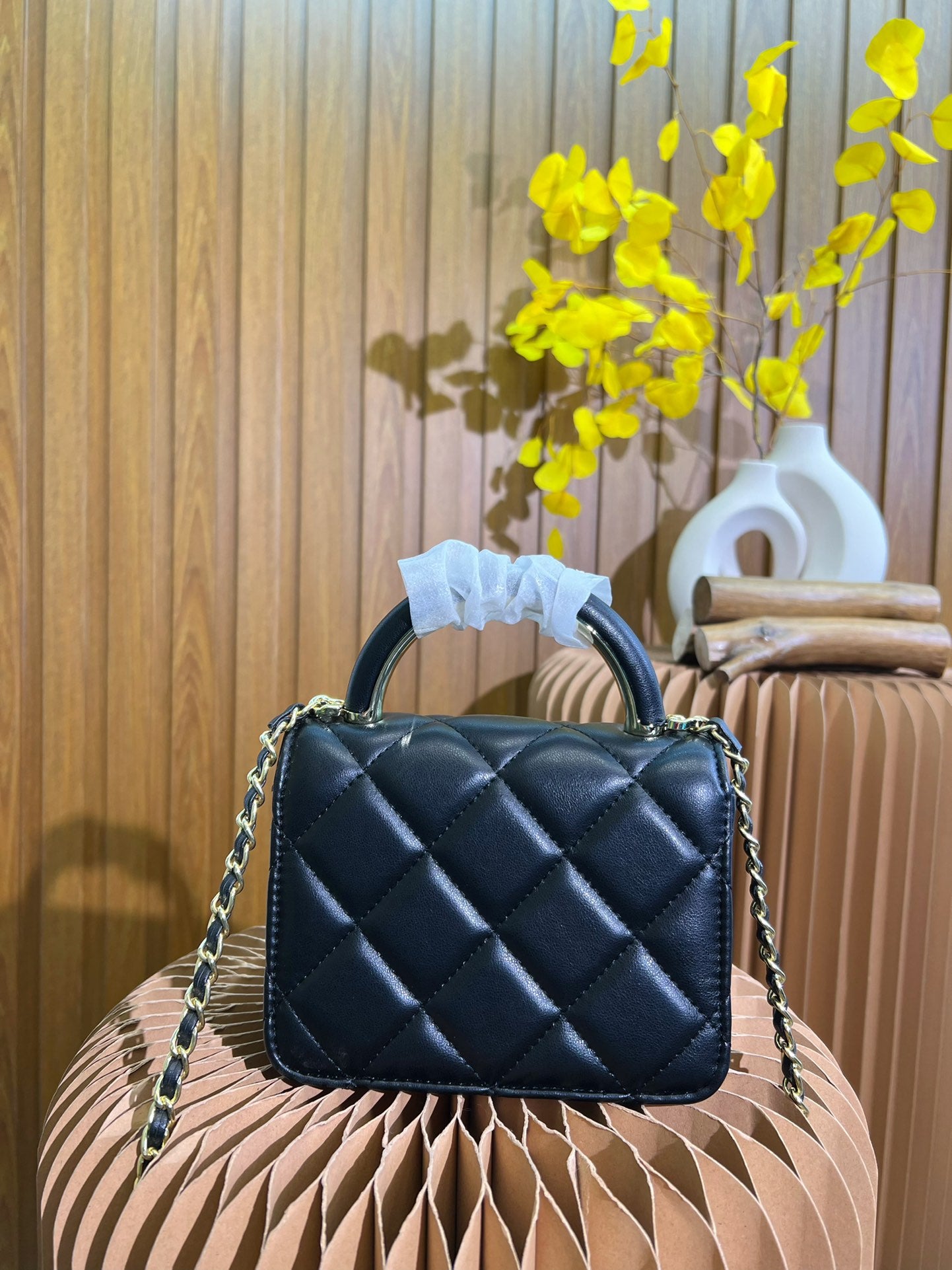 XNE-BAG562