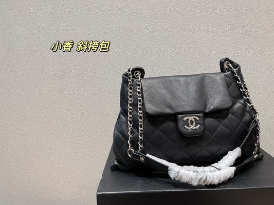 XNE-BAG607
