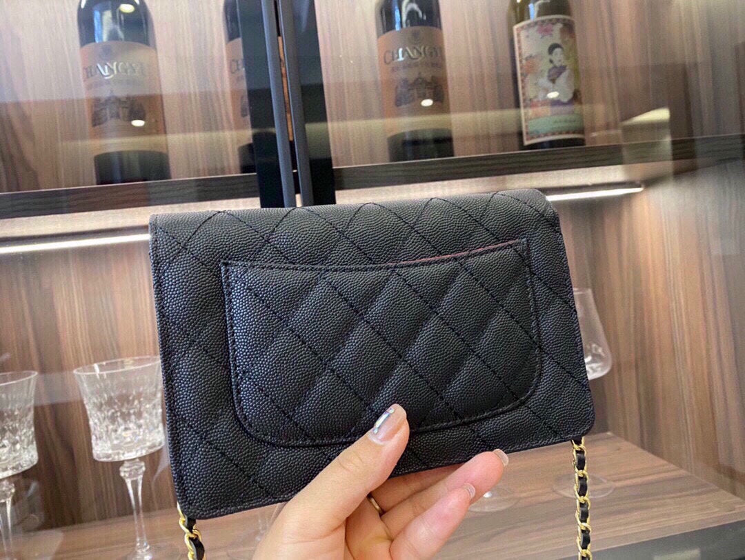 XNE-BAG572