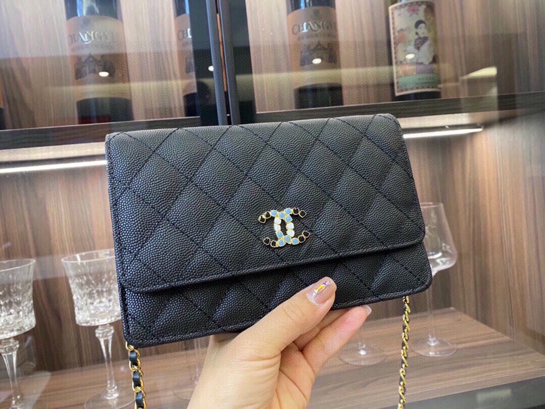 XNE-BAG572