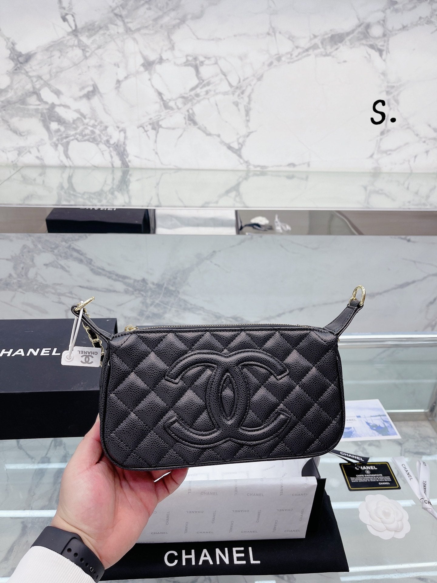 XNE-BAG611