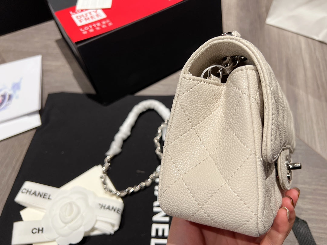 XNE-BAG776