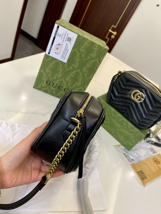 GUCCI BAG 673-4